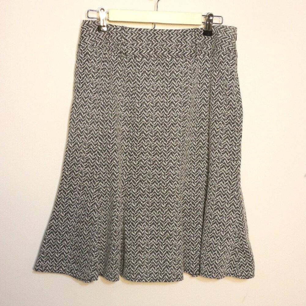 Susan Bristol Vintage white and black abstract pattern a-line trumpet skirt